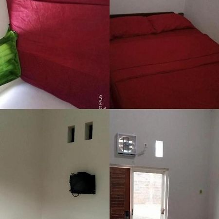 Bromo Family Guest House Kepanjen Eksteriør billede